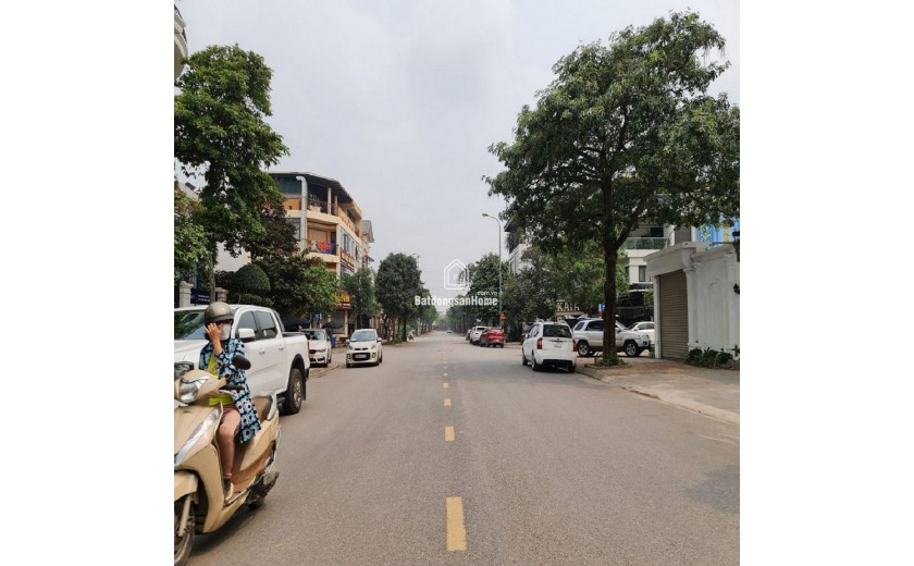 Bán đất trục chính Đặng Xá, Gia Lâm. 100m2 đường 7m thông, mt rộng. 6 tỷ x. Lh 0989894845
